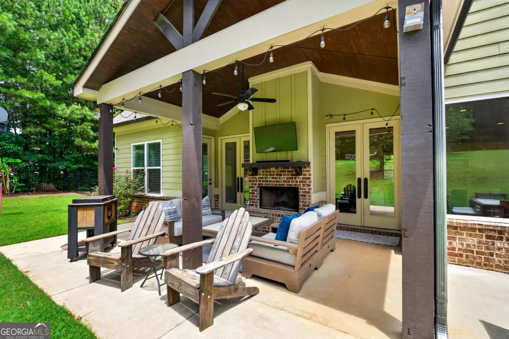 845 Walnut River TRL Hoschton, GA 30548