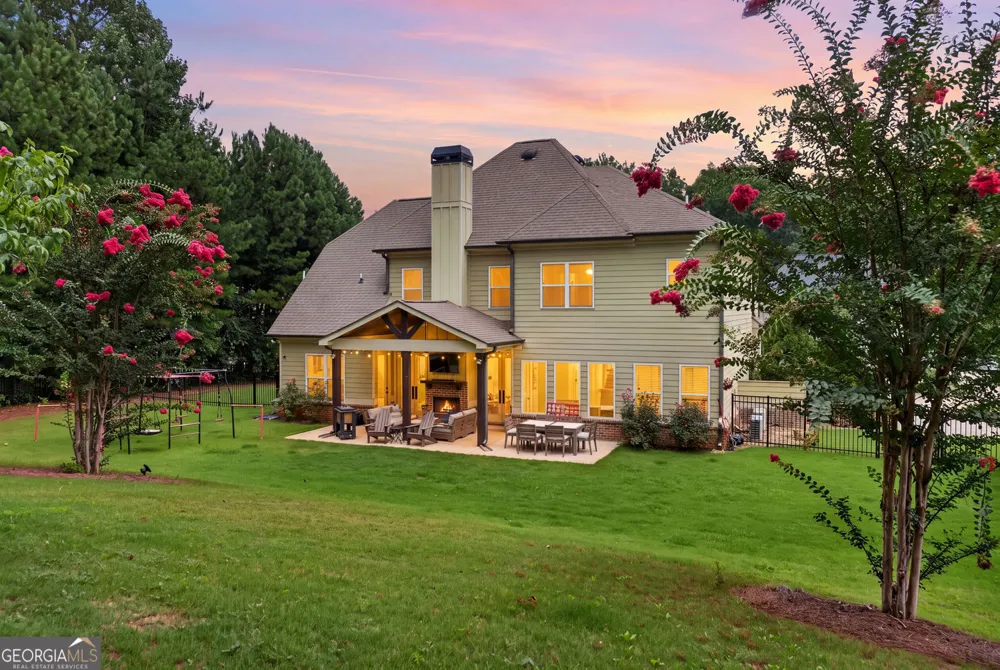 845 Walnut River TRL Hoschton, GA 30548