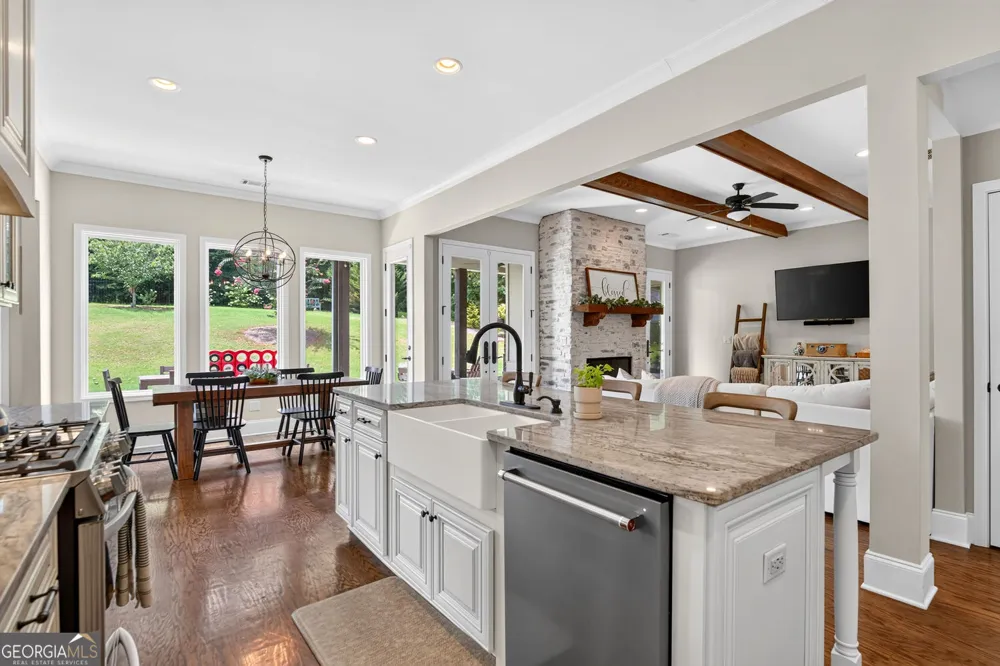 845 Walnut River TRL Hoschton, GA 30548