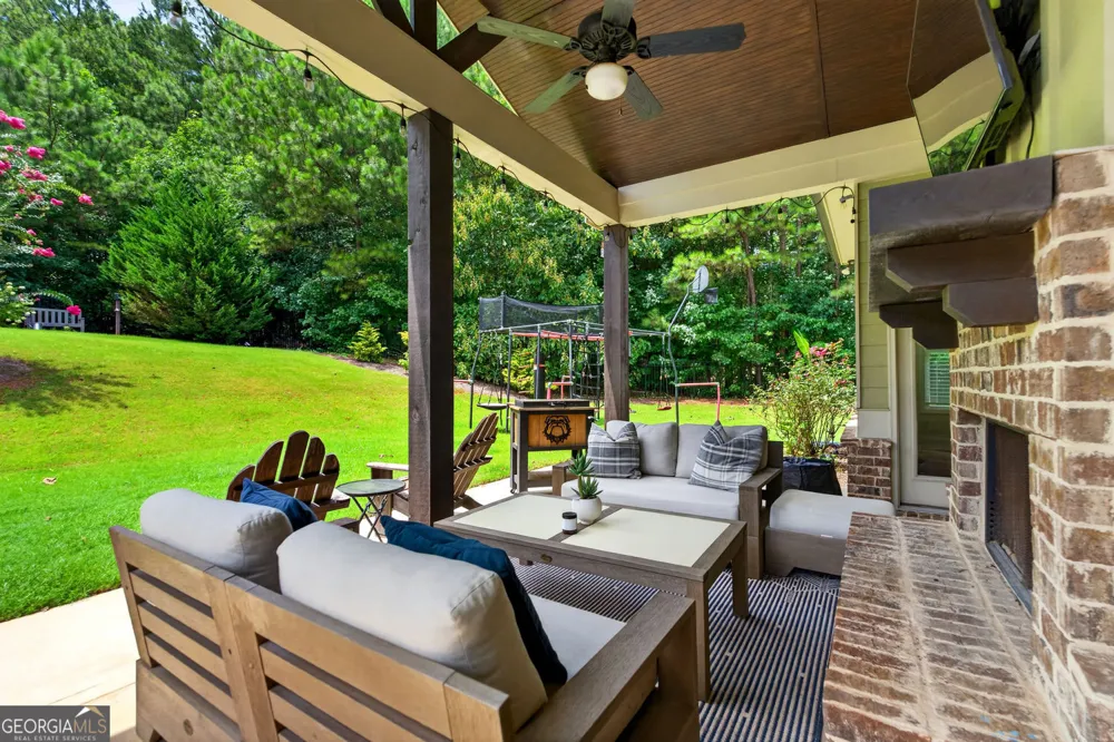 845 Walnut River TRL Hoschton, GA 30548