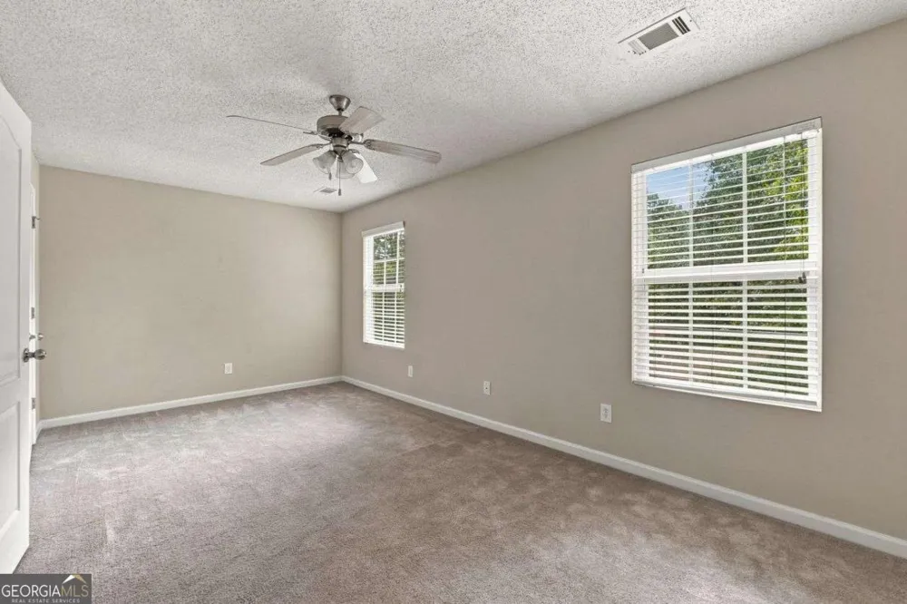 1428 Box CIR Winder, GA 30680