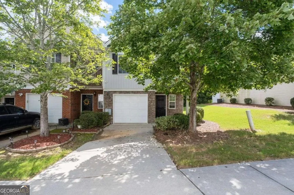 1428 Box CIR Winder, GA 30680