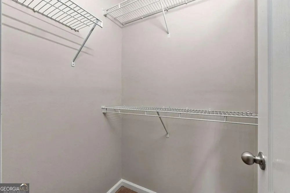 1428 Box CIR Winder, GA 30680