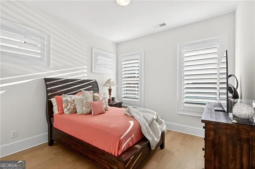4040 Connolly CT Roswell, GA 30075