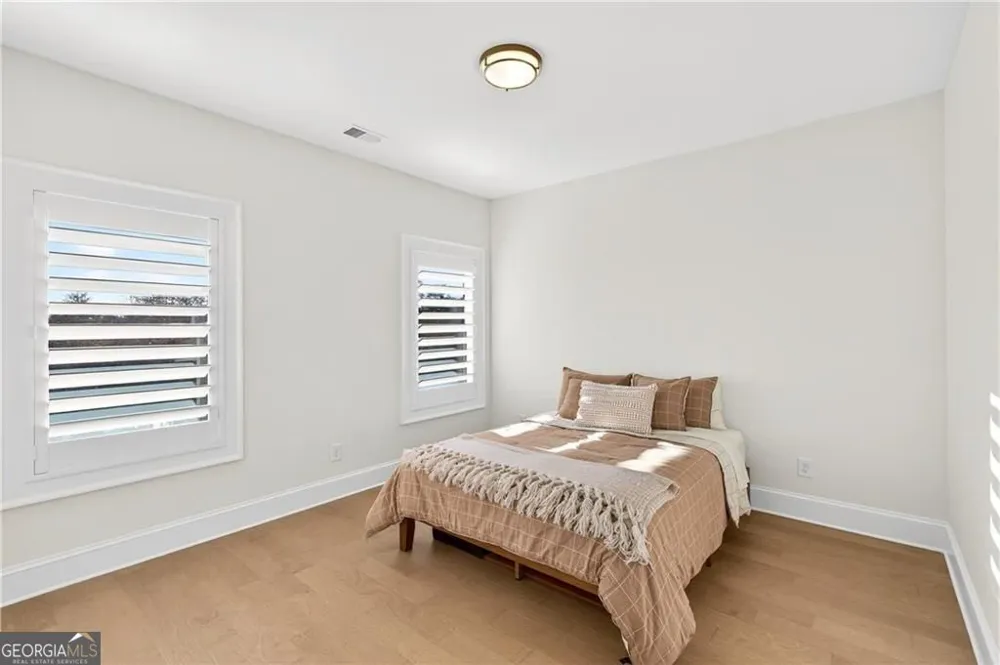 4040 Connolly CT Roswell, GA 30075