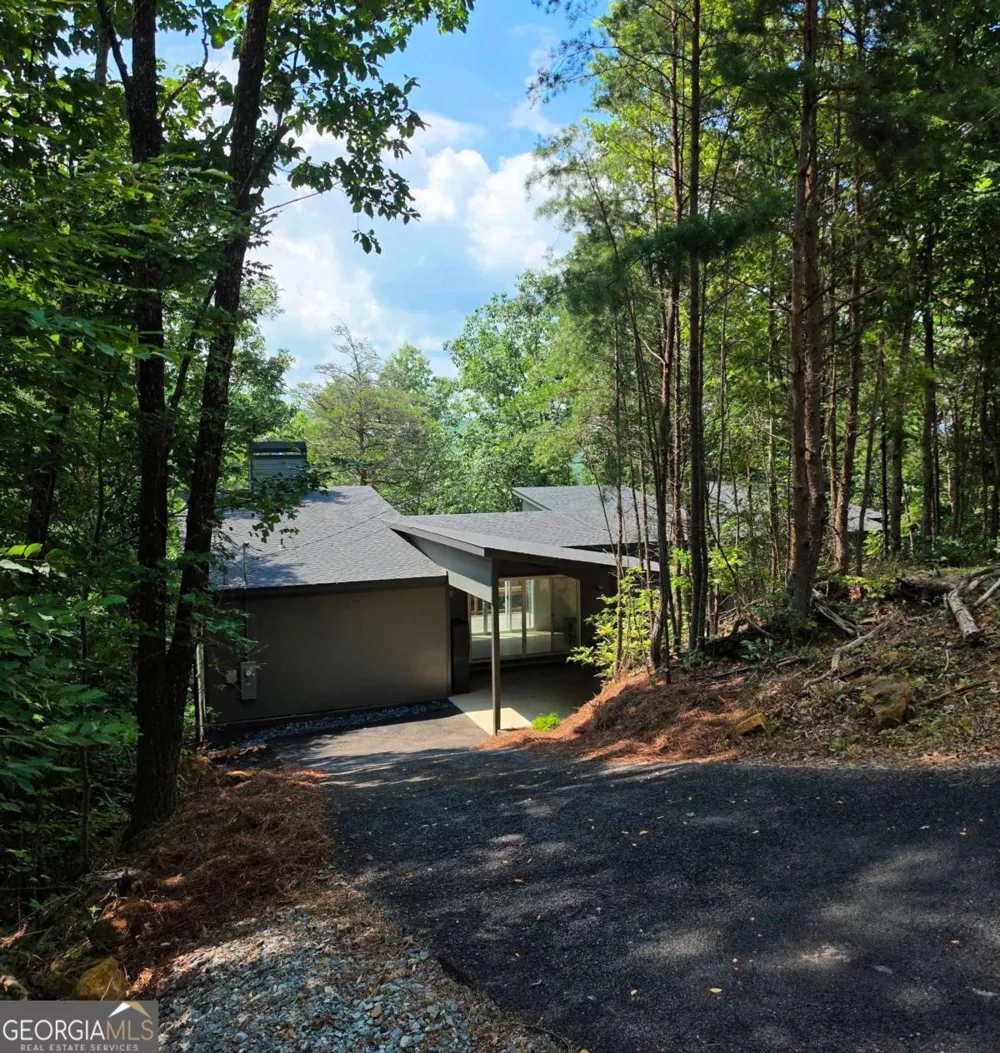 484 RockWater RD Ellijay, GA 30536