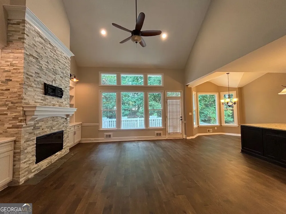 109 Lexington PASS Peachtree City, GA 30269