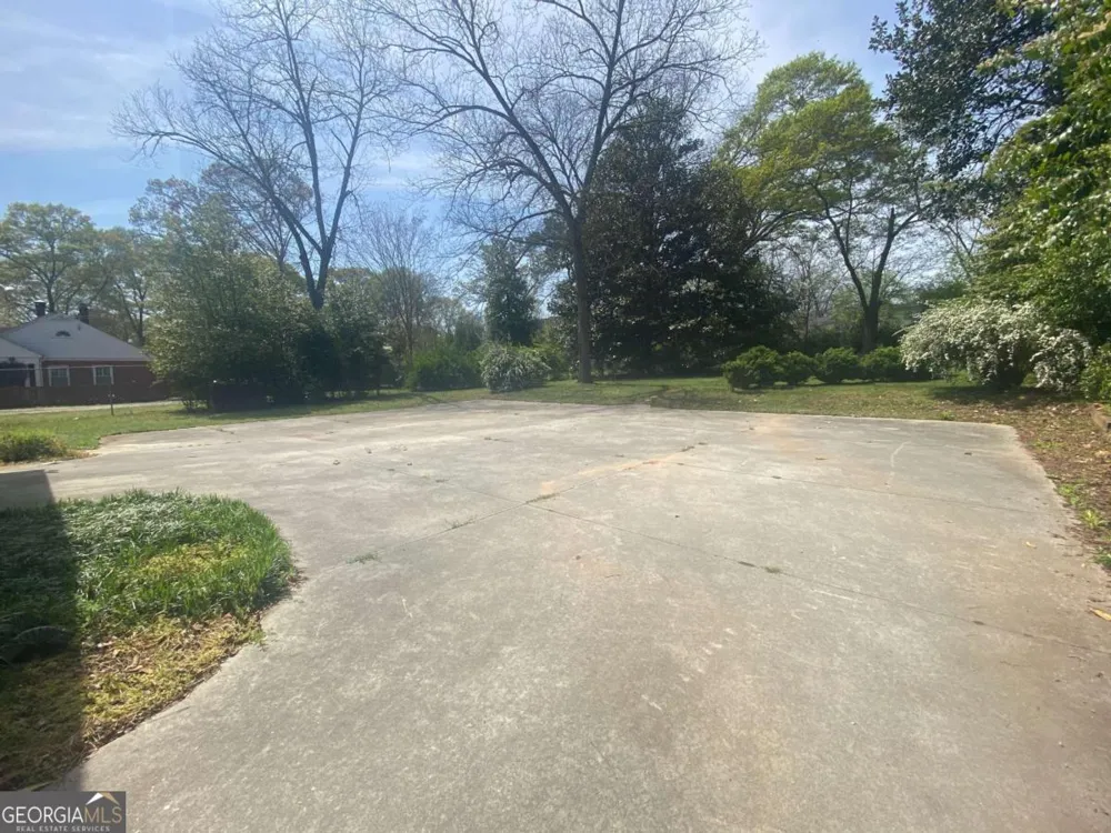 548 Athens ST Hartwell, GA 30643