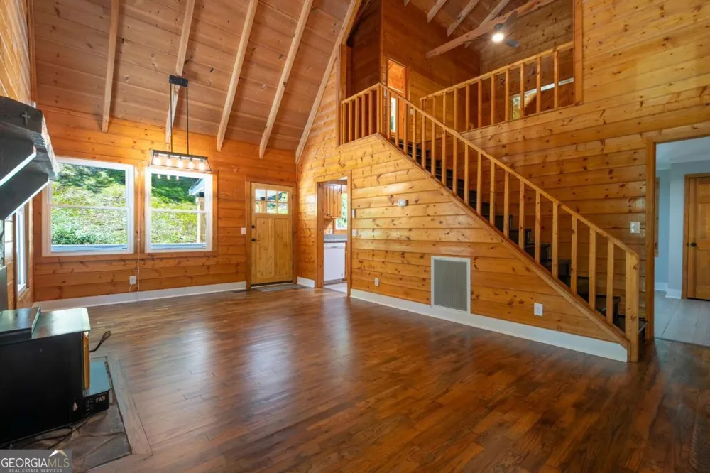 225 Cherokee CIR Ellijay, GA 30536
