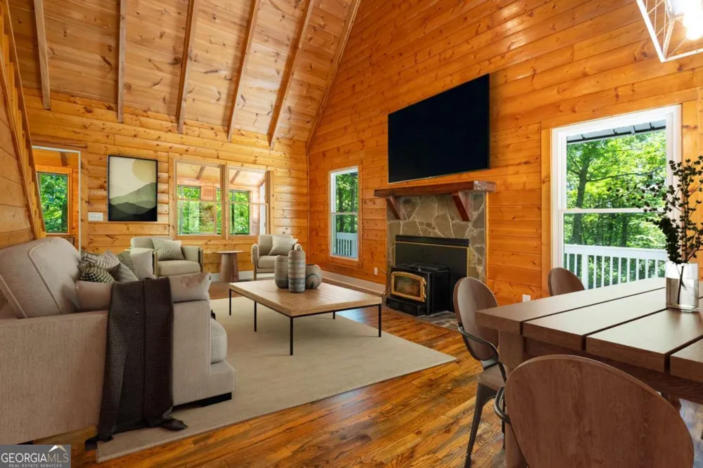 225 Cherokee CIR Ellijay, GA 30536