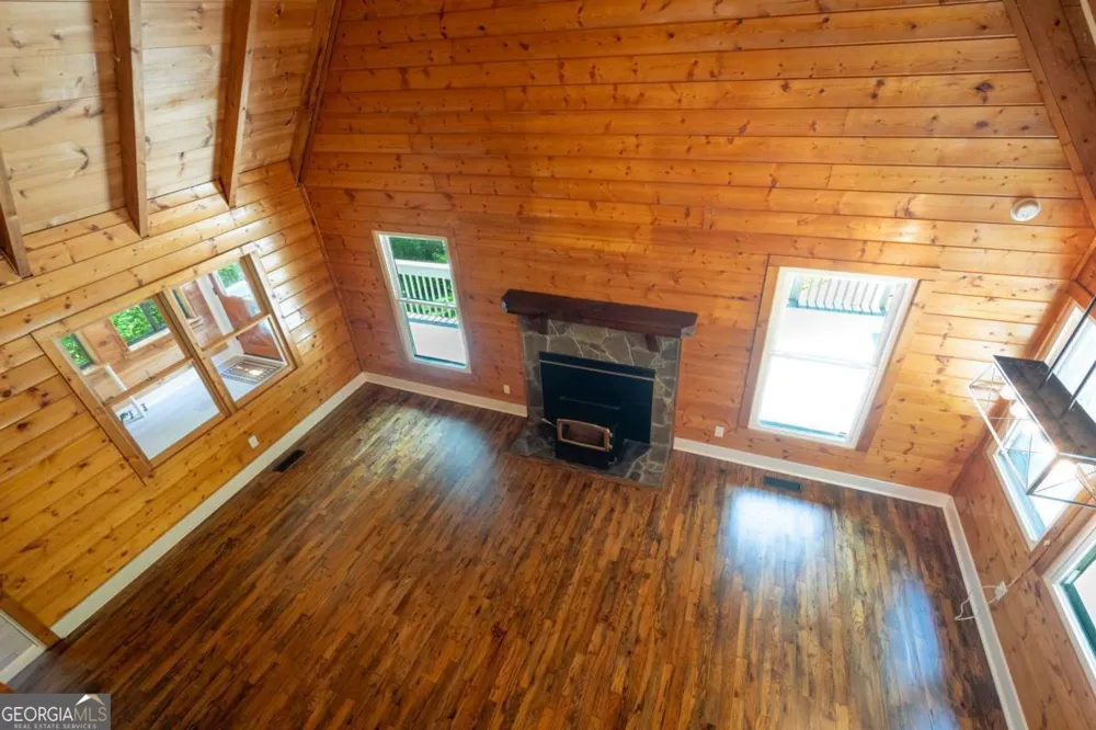 225 Cherokee CIR Ellijay, GA 30536