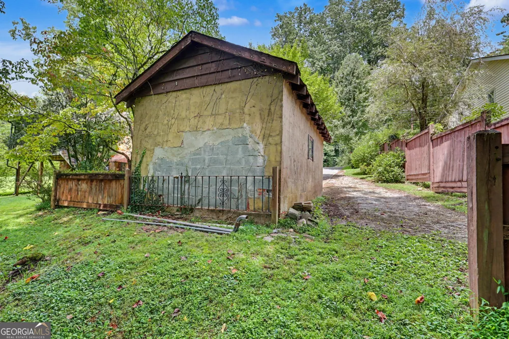 681 Old 441 S Clayton, GA 30525