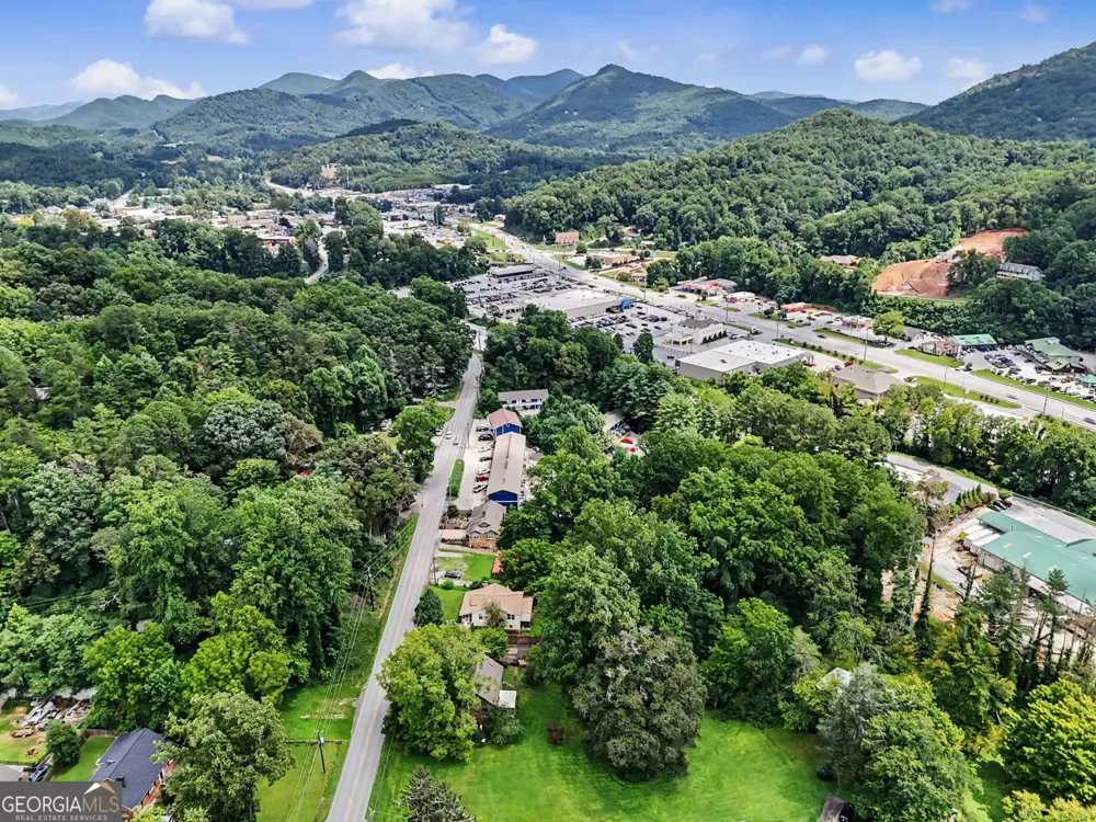 681 Old 441 S Clayton, GA 30525