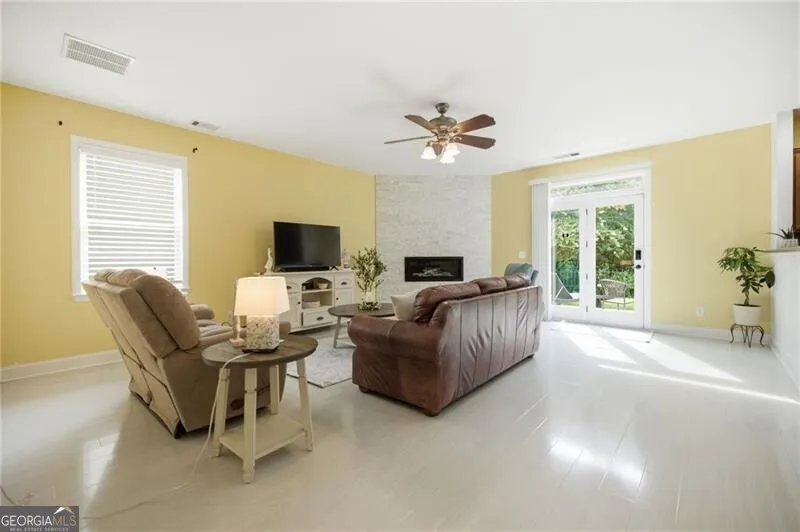 171 Mill Creek DR Canton, GA 30115