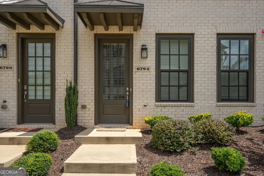 6794 Encore BLVD Sandy Springs, GA 30328