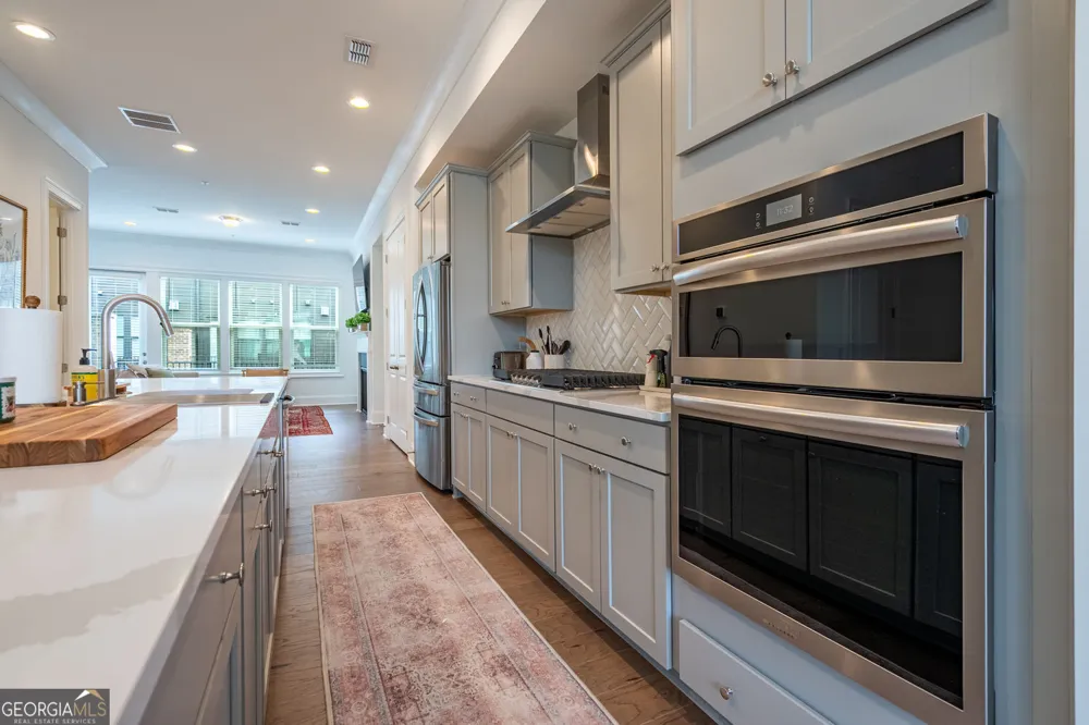 6794 Encore BLVD Sandy Springs, GA 30328