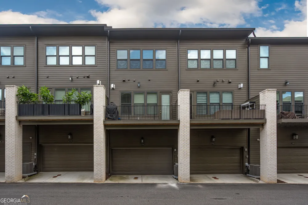 6794 Encore BLVD Sandy Springs, GA 30328