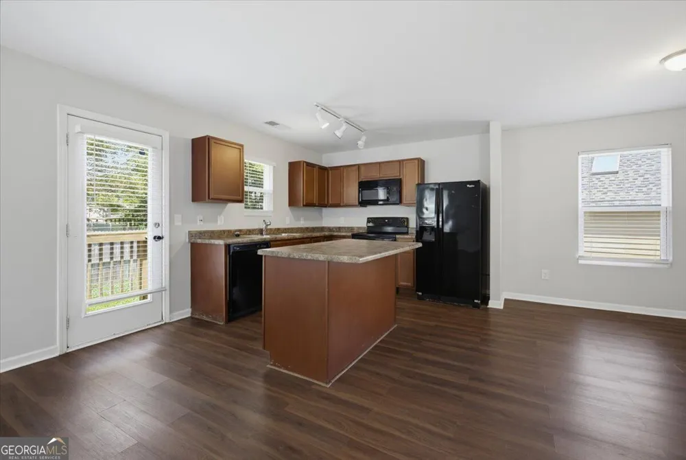 36 Lila WAY Cartersville, GA 30120
