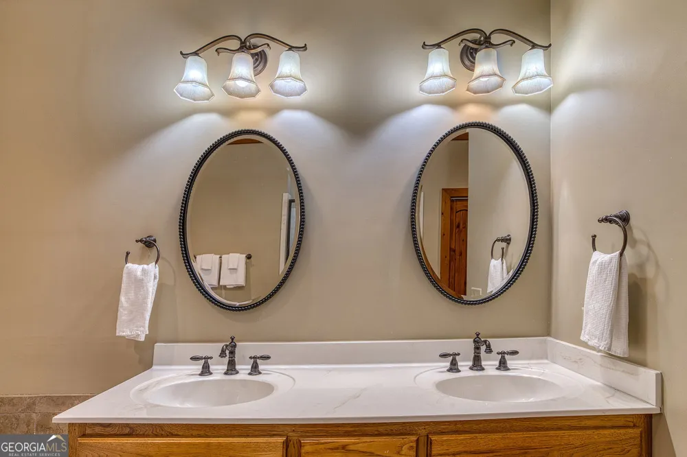 43 Seasons View CT Clarkesville, GA 30523