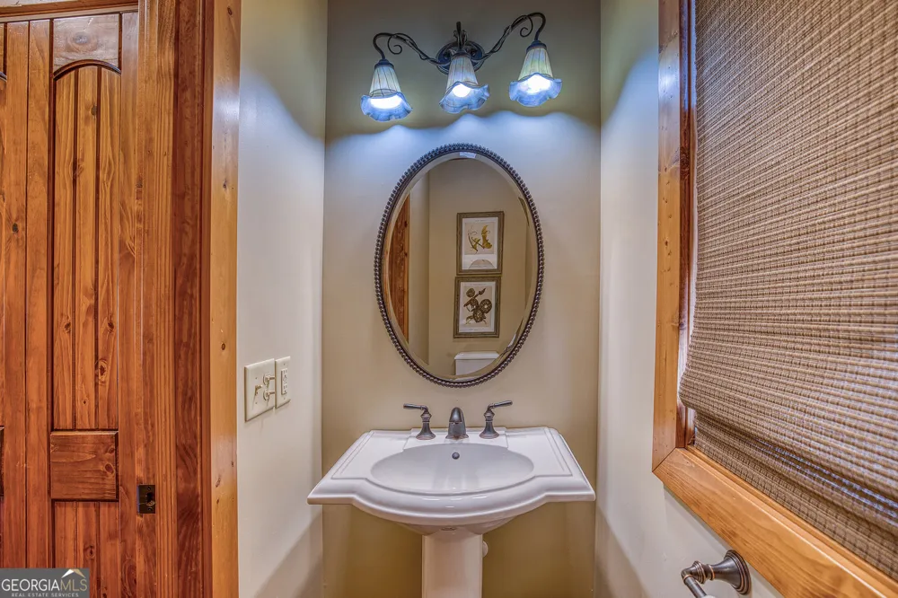 43 Seasons View CT Clarkesville, GA 30523