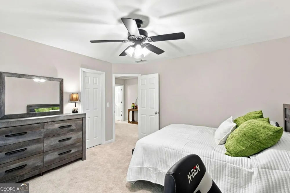 6034 Silver Lace LN NW Acworth, GA 30101