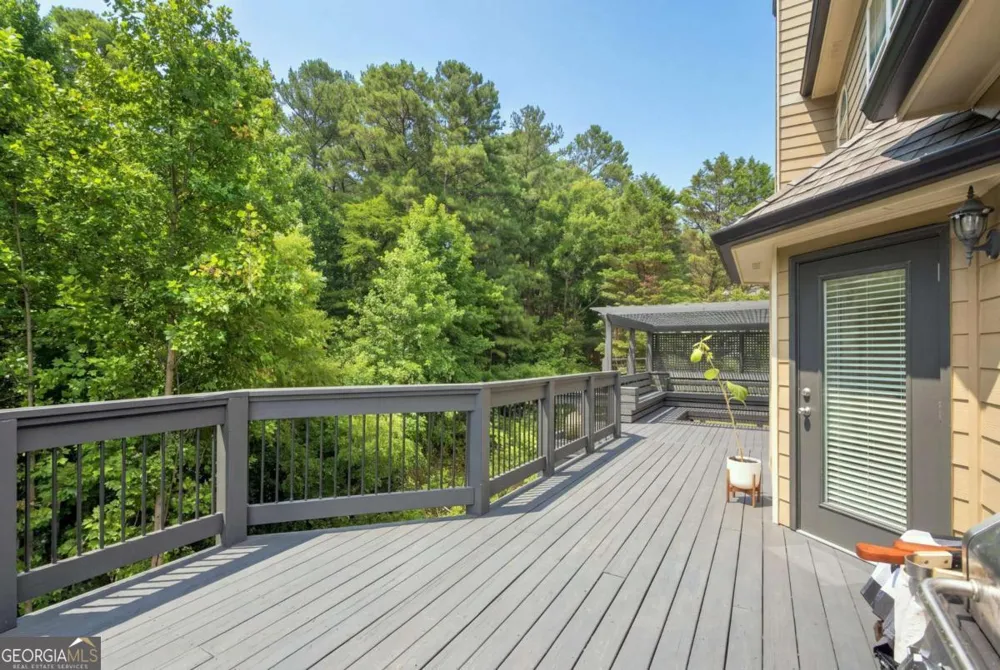 6034 Silver Lace LN NW Acworth, GA 30101