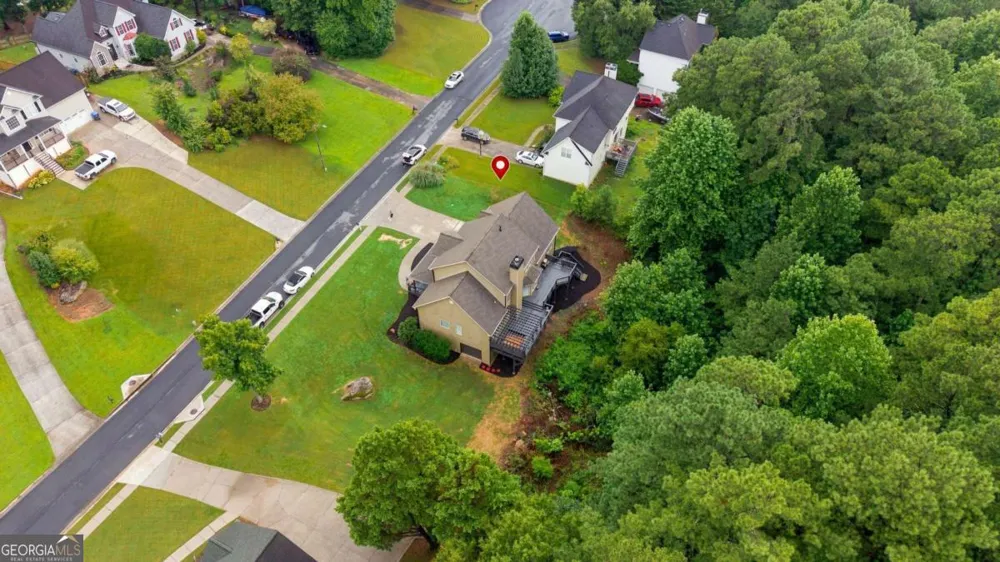 6034 Silver Lace LN NW Acworth, GA 30101