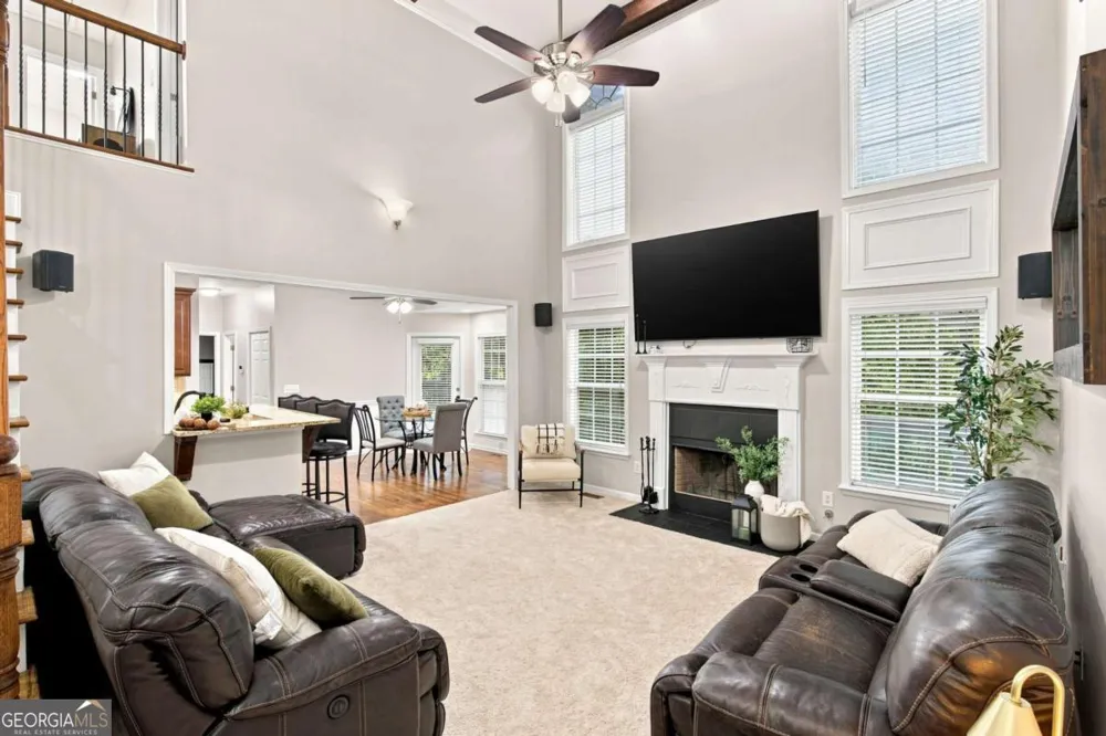 6034 Silver Lace LN NW Acworth, GA 30101