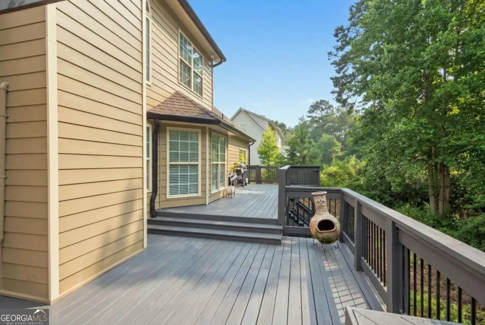 6034 Silver Lace LN NW Acworth, GA 30101