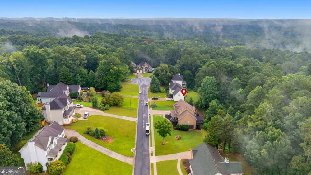 6034 Silver Lace LN NW Acworth, GA 30101