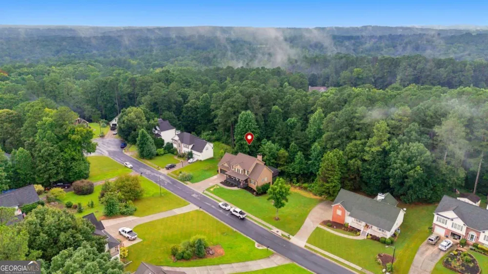 6034 Silver Lace LN NW Acworth, GA 30101