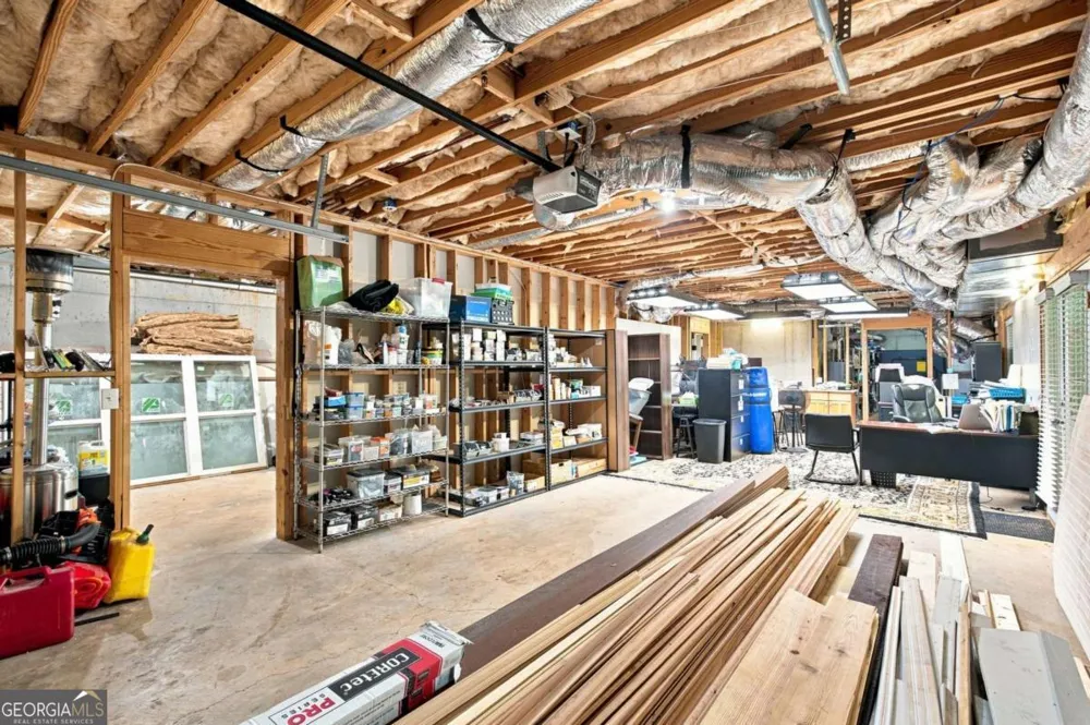 6034 Silver Lace LN NW Acworth, GA 30101
