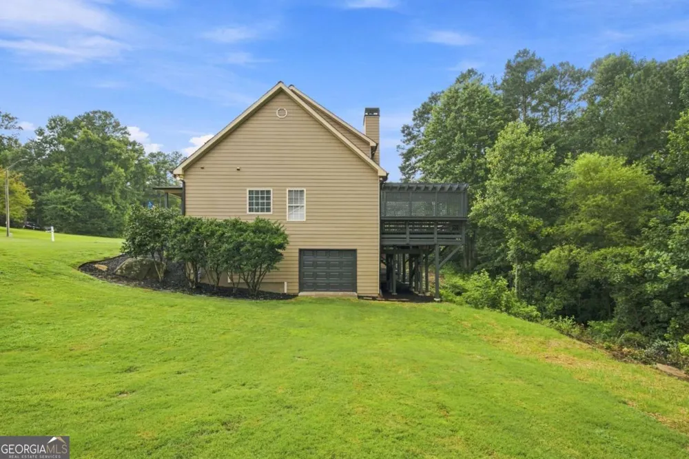 6034 Silver Lace LN NW Acworth, GA 30101