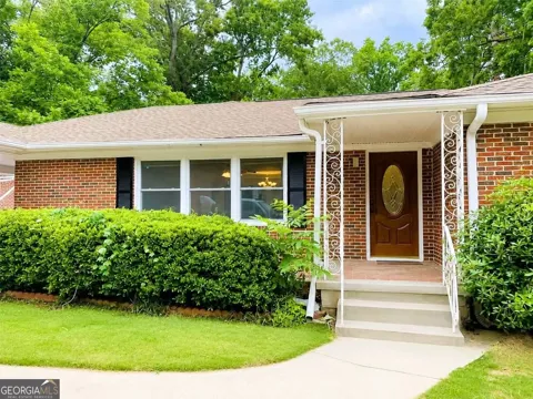 1393 Scott BLVD