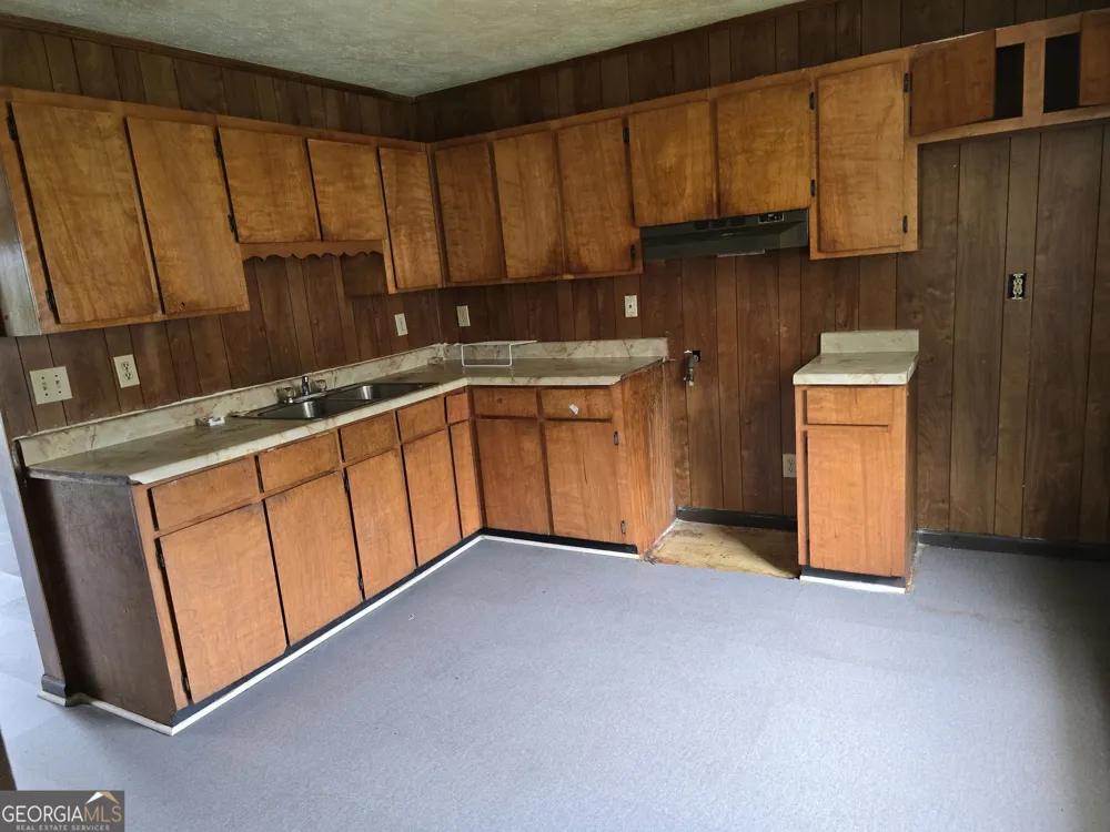 200 Washington ST Barnesville, GA 30204