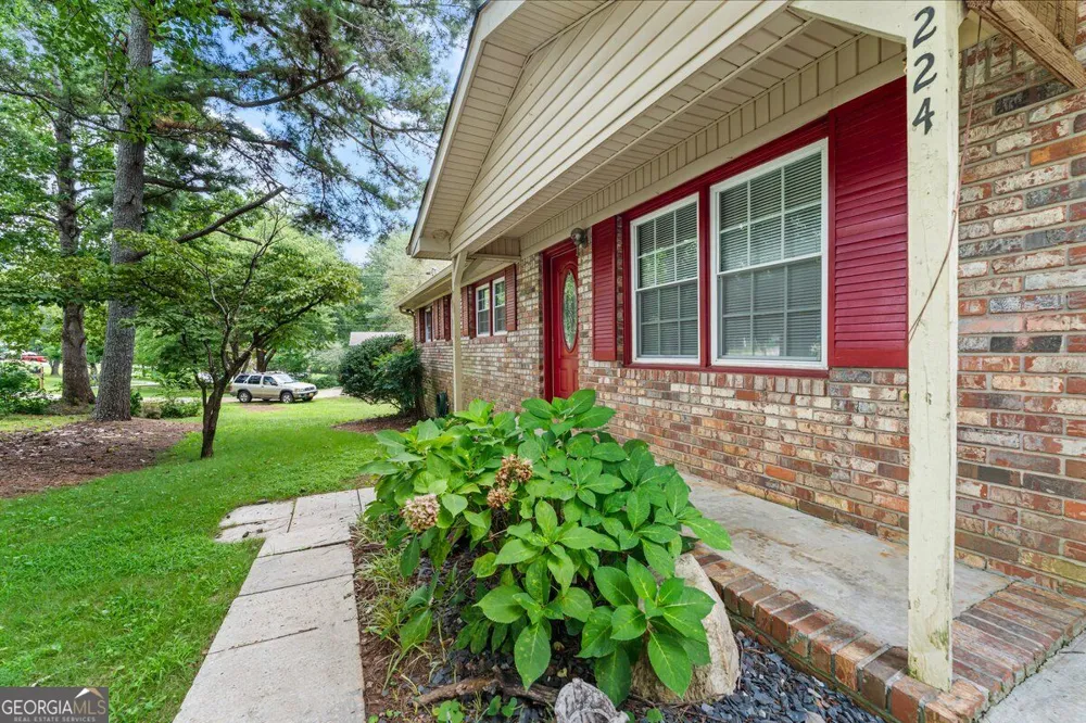 224 Spanish Trails WAY Dallas, GA 30157