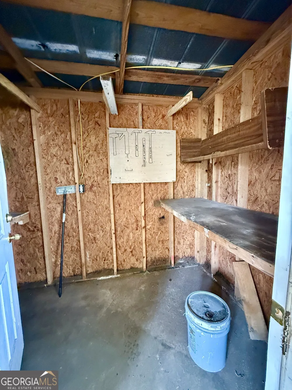 31 Currie ST Hazlehurst, GA 31539