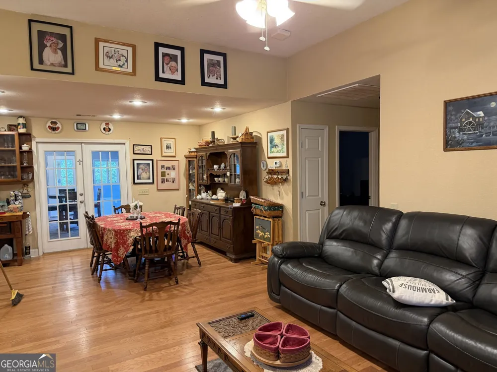 887 Orianna RD East Dublin, GA 31027