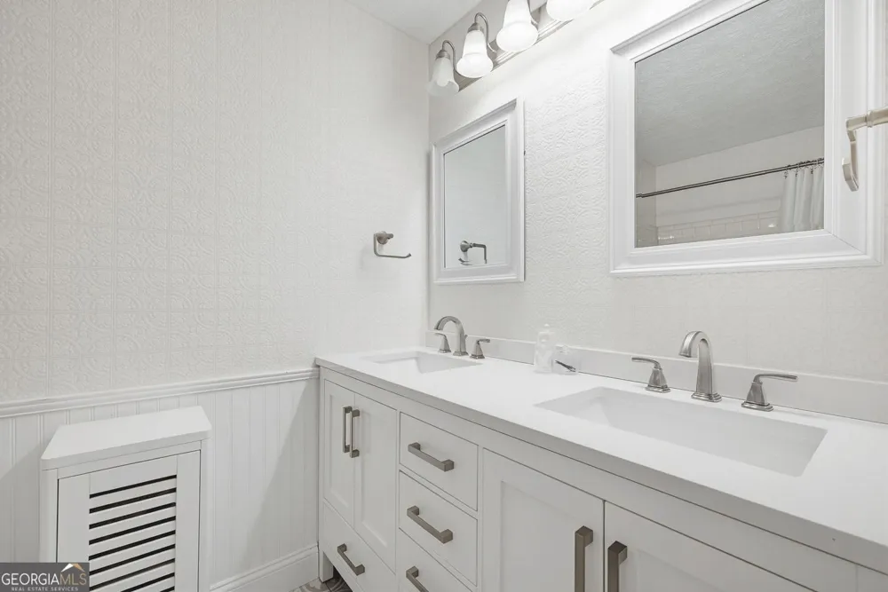 703 Woodcliff DR Sandy Springs, GA 30350