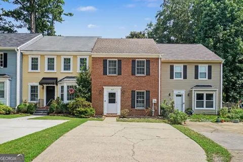 567 Salem Woods DR SE