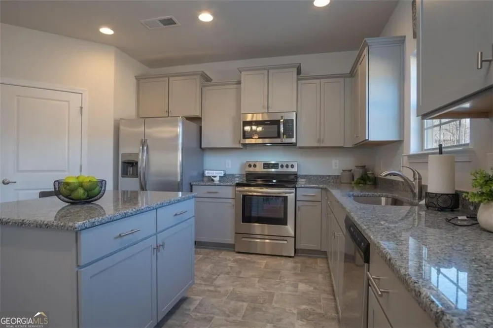 610 Bald Ridge CIR Demorest, GA 30535