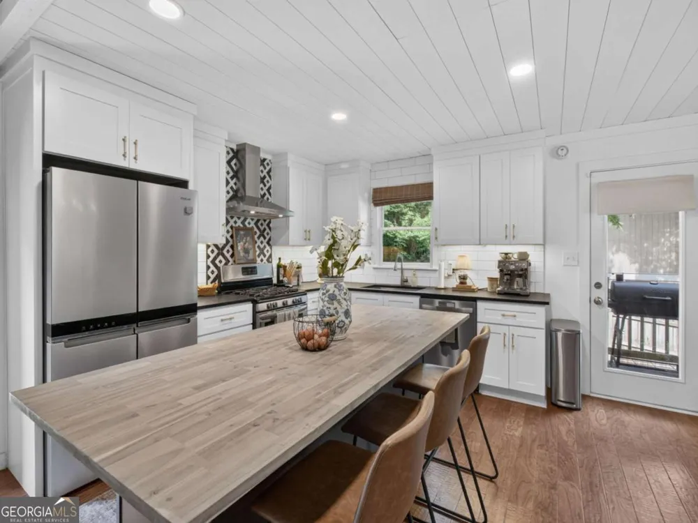 2036 Kellogg Creek RD Acworth, GA 30102