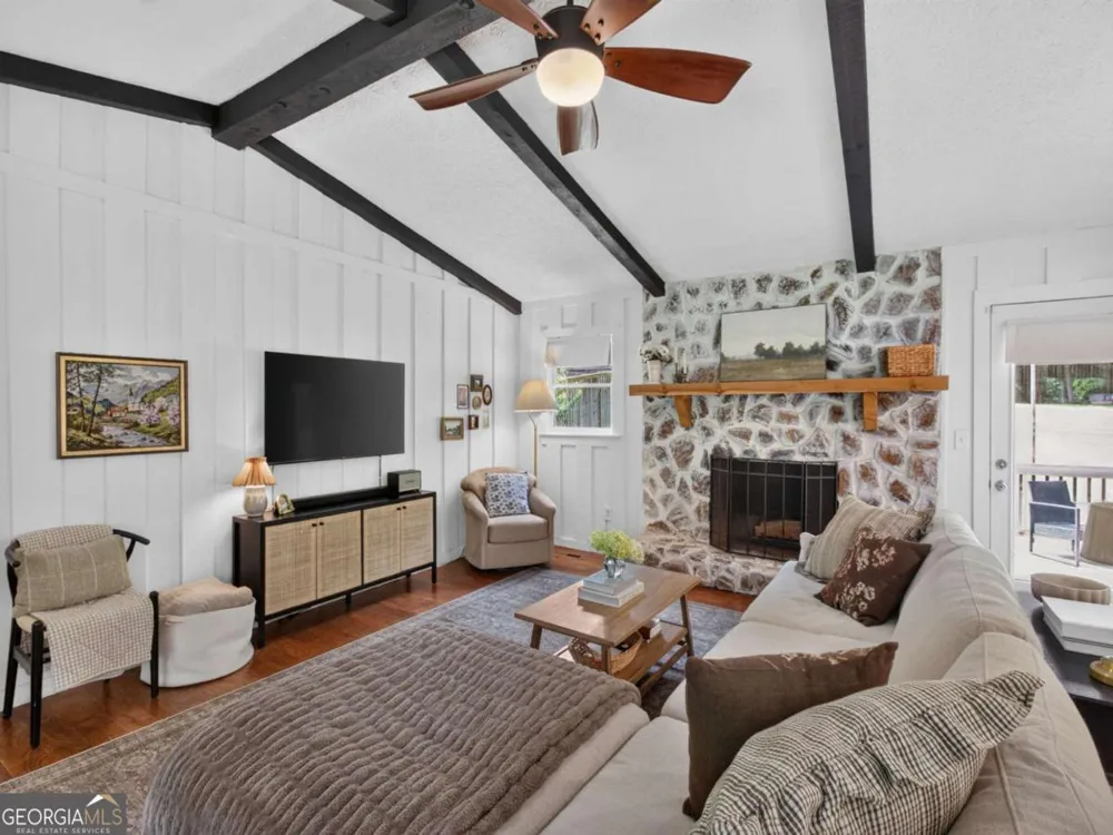 2036 Kellogg Creek RD Acworth, GA 30102