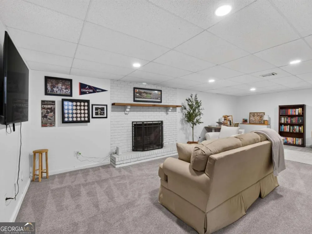 2036 Kellogg Creek RD Acworth, GA 30102