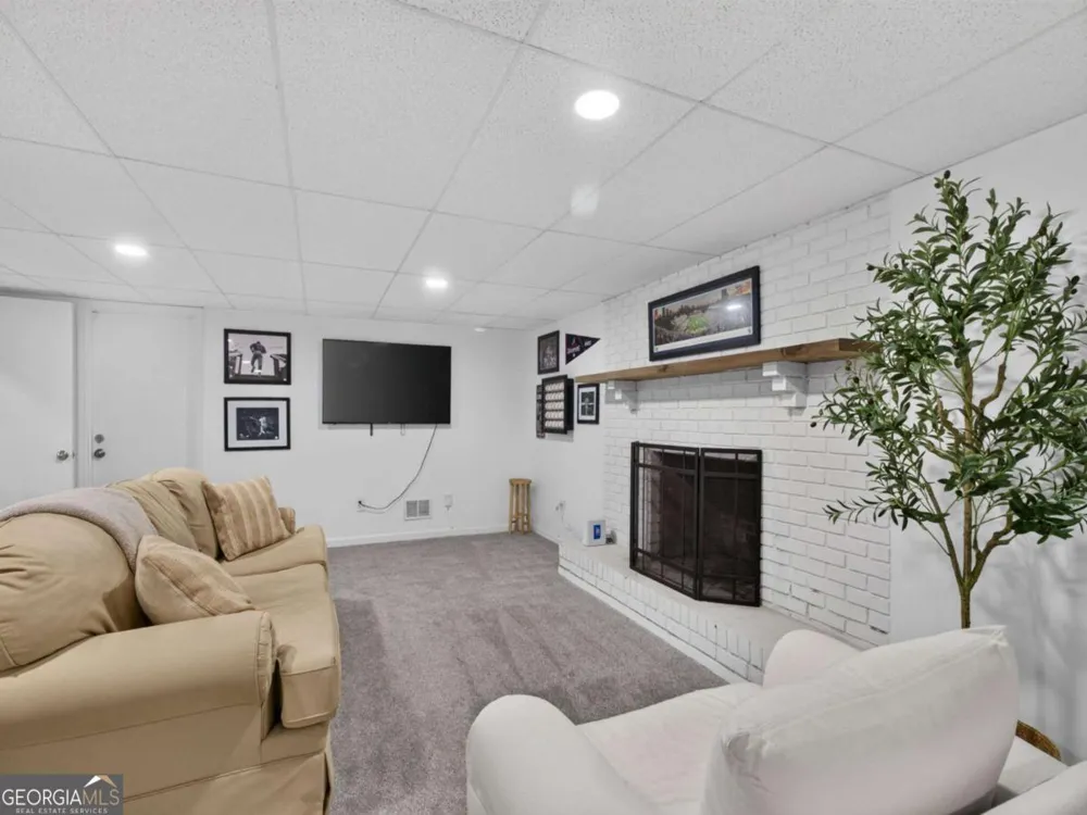2036 Kellogg Creek RD Acworth, GA 30102