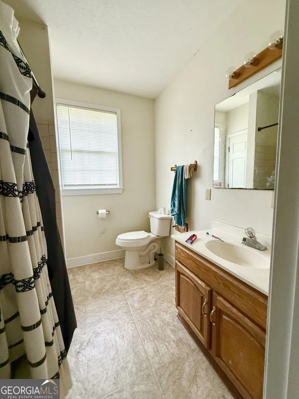 58 Burketts Ferry RD Hazlehurst, GA 31539