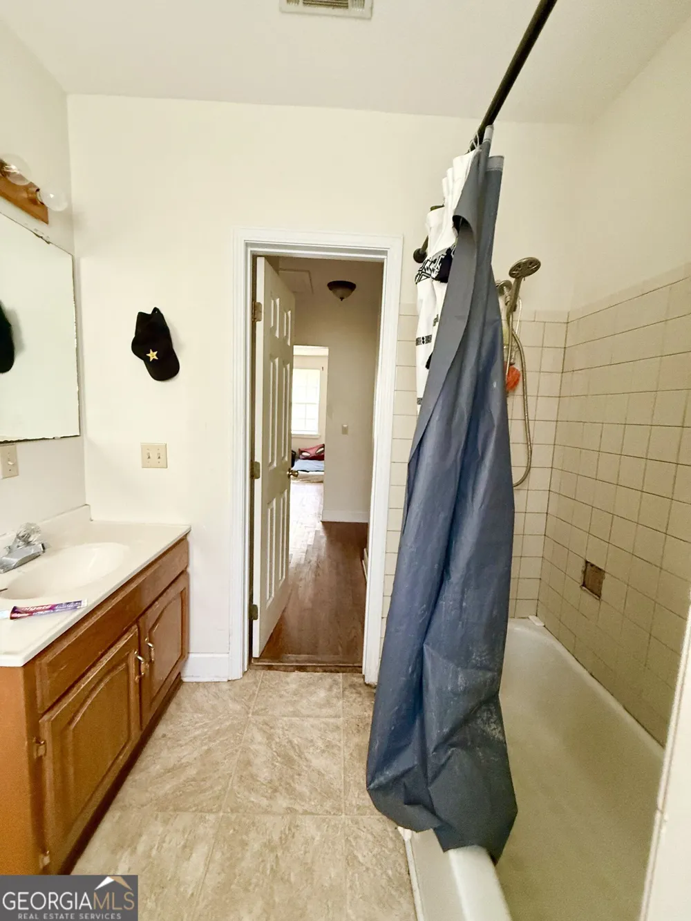 58 Burketts Ferry RD Hazlehurst, GA 31539