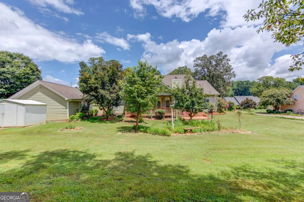 42 Dumar LN Hoschton, GA 30548