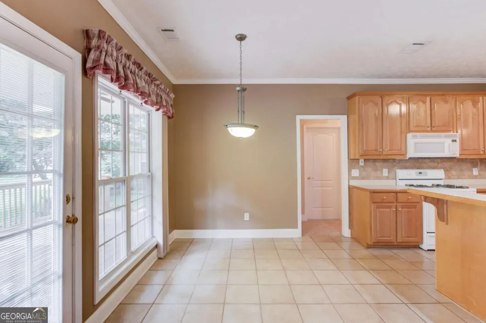 42 Dumar LN Hoschton, GA 30548