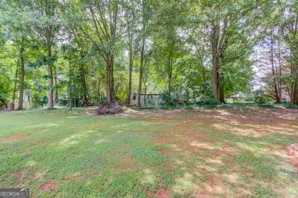 42 Dumar LN Hoschton, GA 30548
